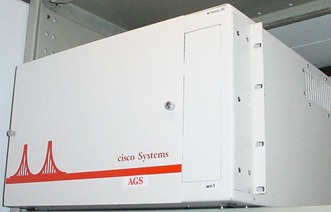 Primeiro Roteador Cisco